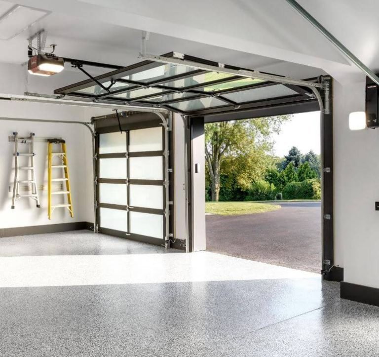 Read more about the article Exploring the Benefits and Beauty of Epoxy Garage Flooring